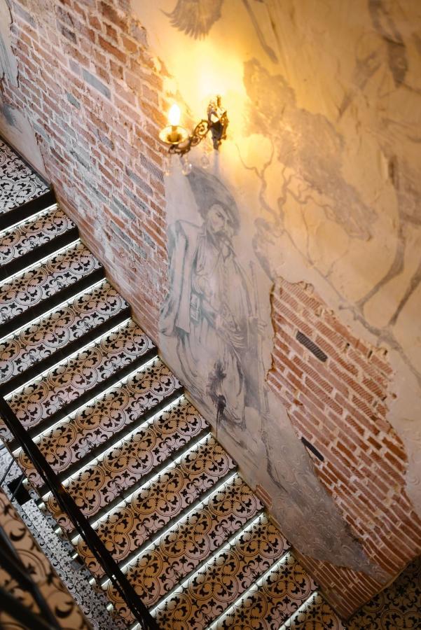 Hotel Dynasty Kamianets-Podilskyi Exterior foto