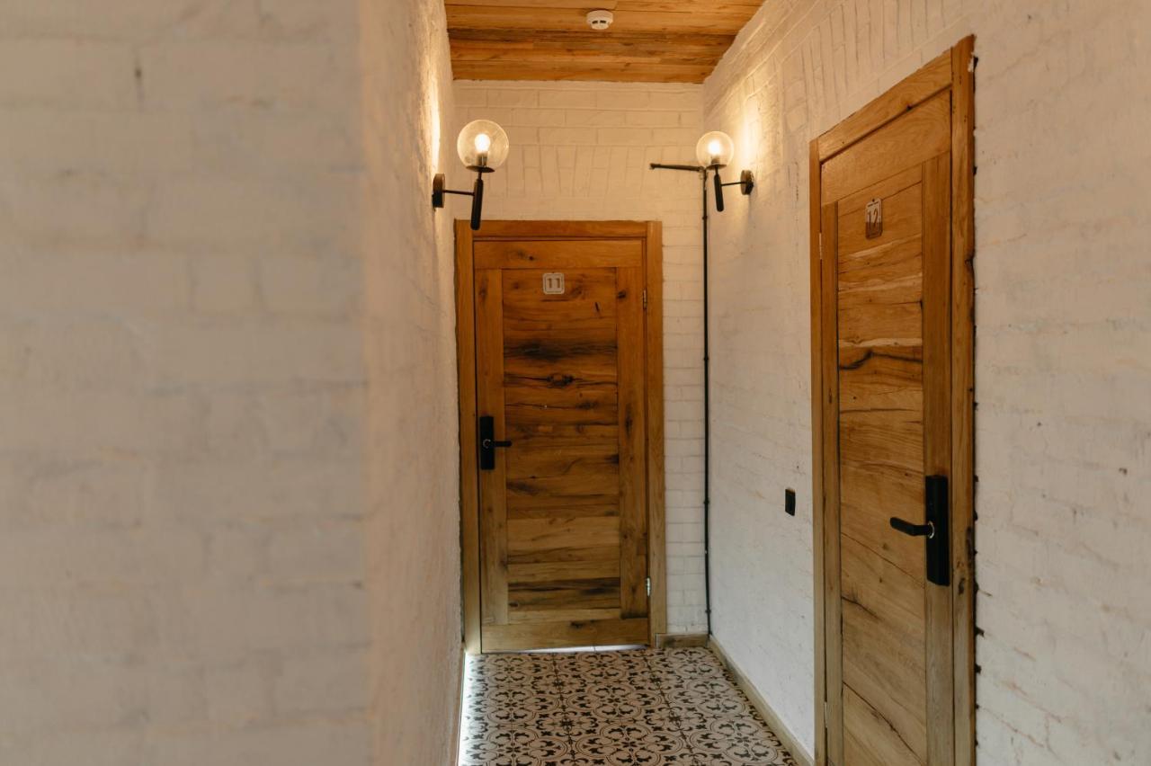 Hotel Dynasty Kamianets-Podilskyi Exterior foto