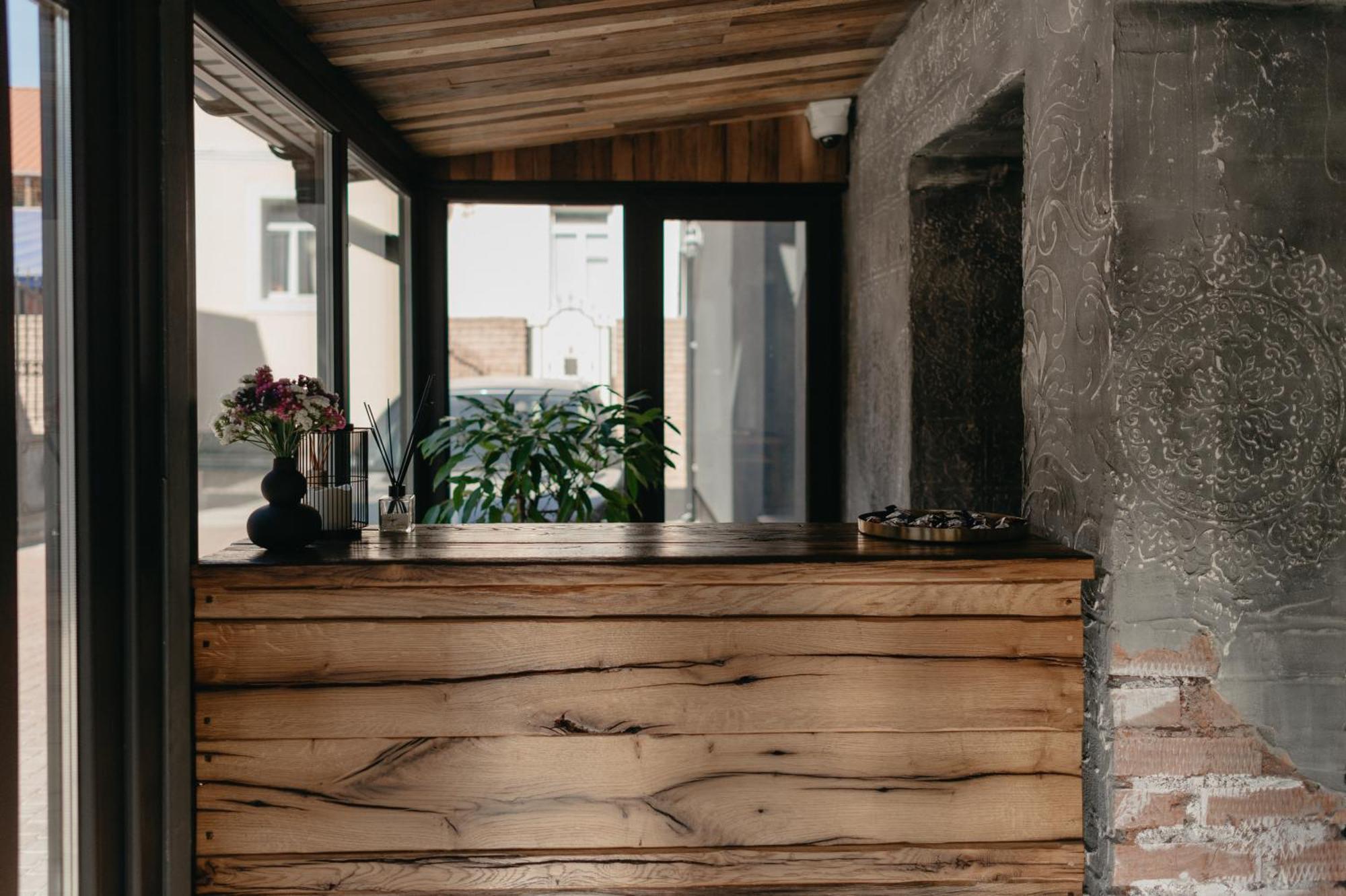 Hotel Dynasty Kamianets-Podilskyi Exterior foto